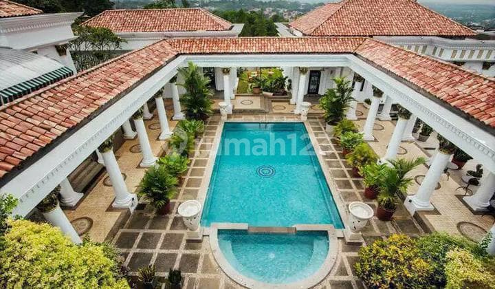 JUAL VILLA MEWAH FULL FURNISHED, NYAMAN DAN ASRI DI SENTUL, BOGOR