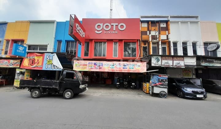 Ruko Gandeng 3 Lantai Lokasi Strategis di Ruko Dasana Indah