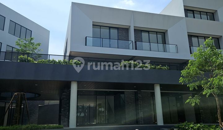 For Quick Sale: 3-Storey Corner Shop House at Emerald Core Bintaro