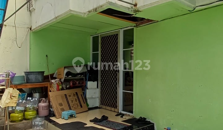 Rumah Strategis Green Garden Jakarta Barat