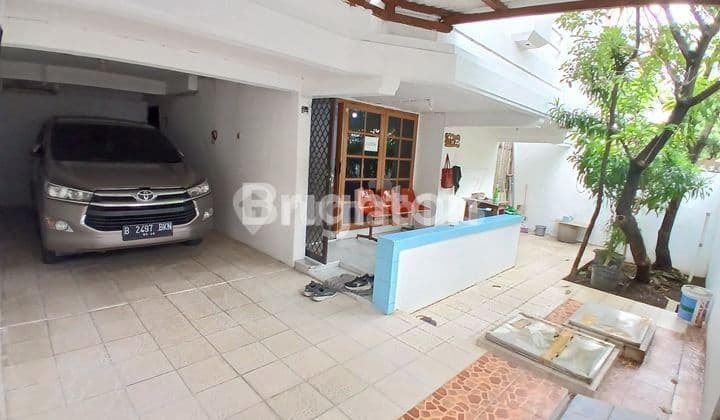 RUMAH TAMAN RATU , DURI KEPA DEKAT PUSAT KULINER GREENVILLE JAKARTA BARAT.