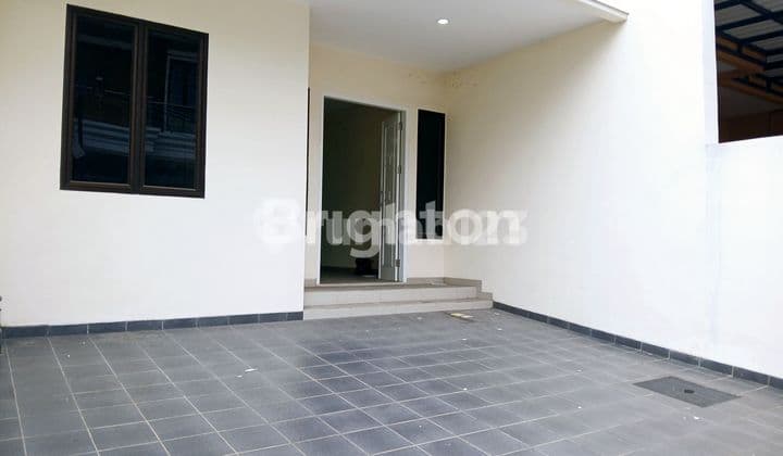 RUMAH BARU DURI KEPA 3 LT DAN CARPOT 2 MOBIL DEKAT TANJUNG DUREN, JAKARTA BARAT