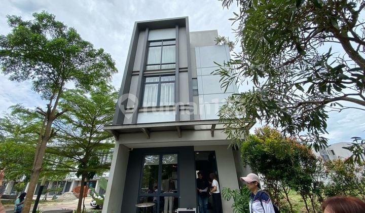 Ruko Bagus 2 lantai 91 m2 eksklusif SHM di BSD Tangerang Selatan
