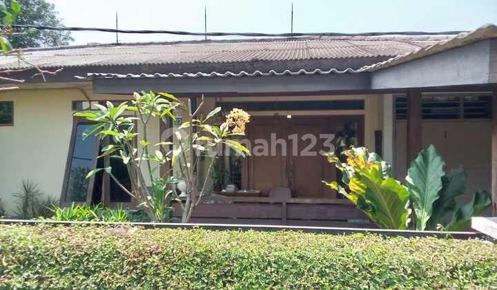 Rumah berhalaman luas di Komplex Arco Duren Seribu Sawangan