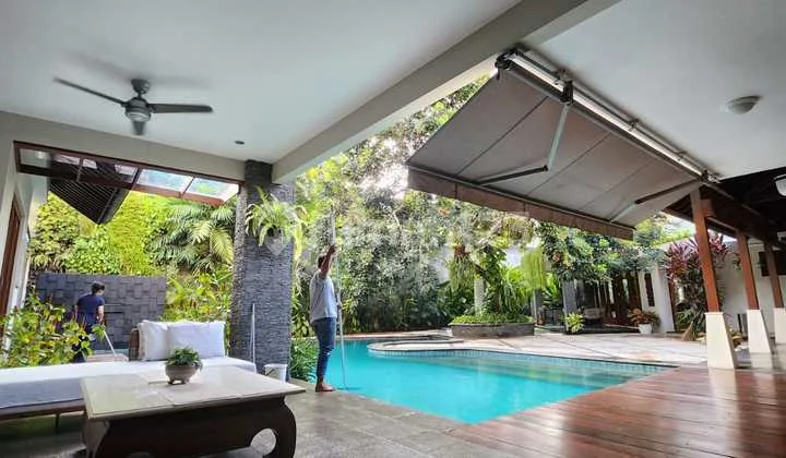 Beautiful Tropical House With Privat Pool & Large Garden In Cilandak Area
