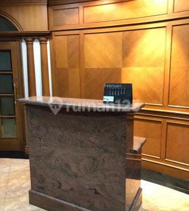 Ruang Kantor Bagus Fully Furnished 436 m2 di Jalan Sudirman SCBD