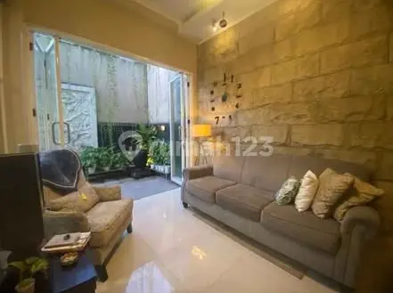 Royal Ketintang Regency Mewah Terawat