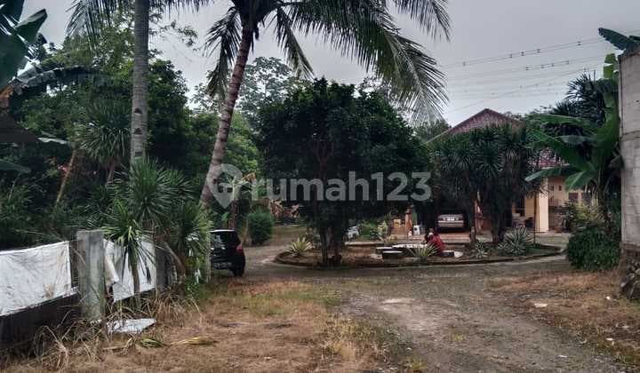 Land for quick sale on Jl Raya Pagedangan, near Vanya Park, strategic location