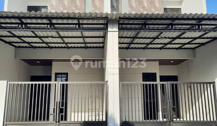 Rumah SHM Bagus Murah di Semolowaru Dekat Rungkut Merr