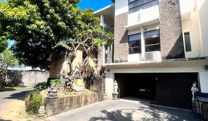One Gate Cluster House in Hayam Wuruk Near Renon Sanur Merdeka