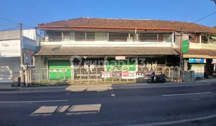 Shop House on Kawe Island Street, Pedungan, Near Sanglah, Adjacent to Teuku Umar.