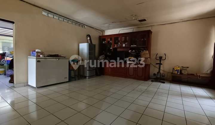 Rumah Minimalis Tengah Kota