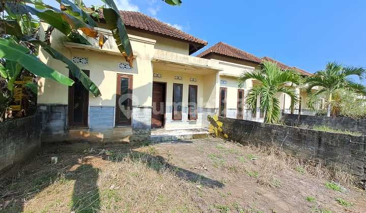 Rumah Asri di Jl Kebo Iwa Bongan Kediri Tabanan