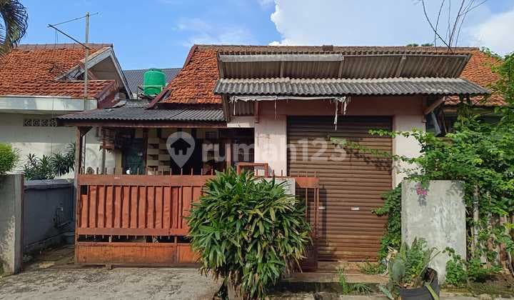 For Quick Sale Land Plot House Hook in Cidodol, Kebayoran Lama, South Jakarta