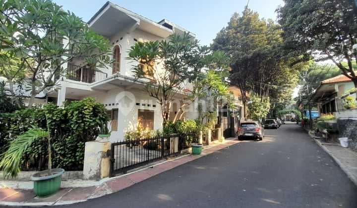 Dijual Rumah Hitung Tanah Cocok Buat Kos2an Lokasi Strategis Di Benhil Tanah Abang Jakarta Pusat