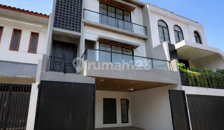Brand New 3-Storey House with Rooftop for Sale in Cilandak * Modern Design * Ready to Occupy * Attractive Price * South Jakarta