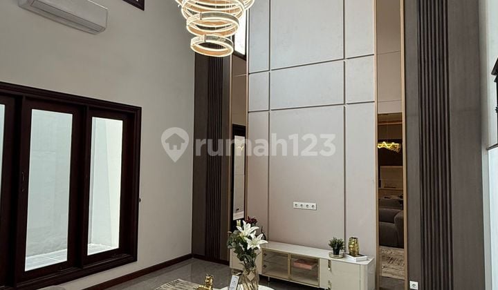 Rumah Graha Family Full Furnish Langka Murah! Sebelah Pakuwon