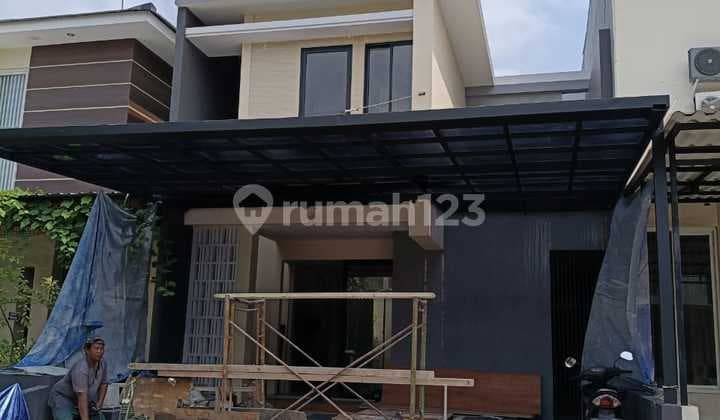 Jual Rumah Dian Istana New MinimaLis 2 Lt Kondisi 95%