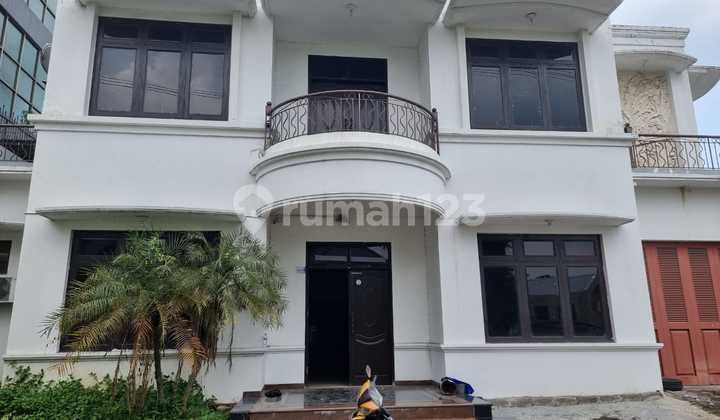 LEASE COMMERCIAL SPACE CITRALAND SURABAYA STRATEGIC LOCATION LEASE COMMERCIAL SPACE CITRALAND SURABAYA STRATEGIC LOCATION