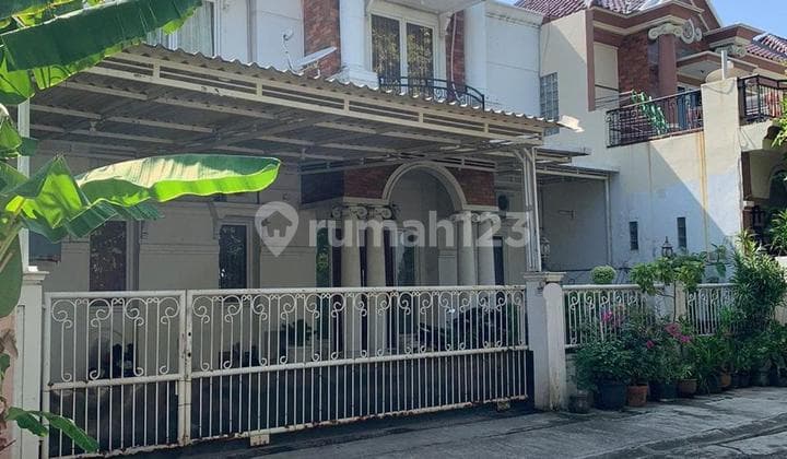 Rumah Mewah 2 Lantai Hadap Taman di Royal Residence Pulo Gebang Semi furnished