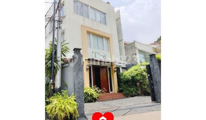 Rumah Kost 3 Lantai Lokasi Strategis di Simprug Jakarta Selatan