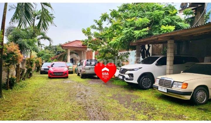 House with Spacious Yard in Ceger, East Jakarta