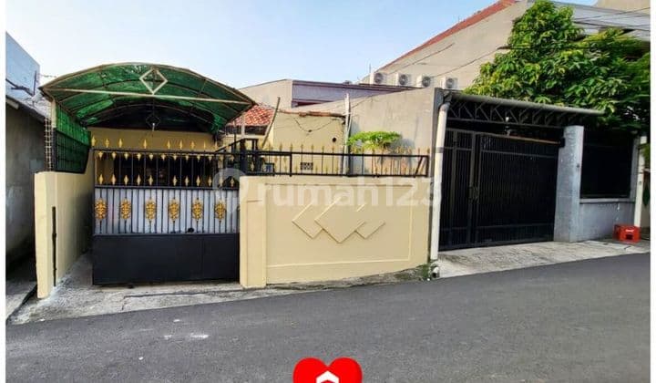 Nice House in Kebon Jeruk West Jakarta