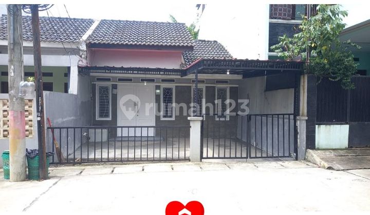 Rumah Asri di Gallery Bintaro, Tangerang Selatan