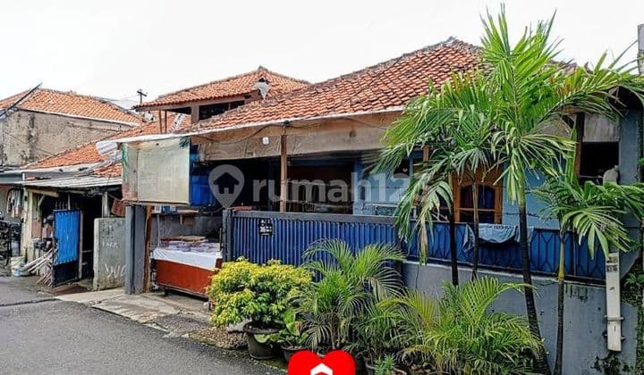 Rumah di Rawa Simprug, Kebayoran Lama, Jakarta Selatan