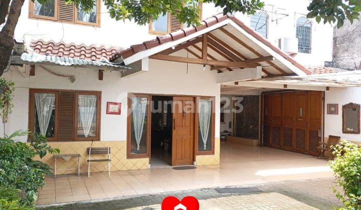 Rumah Bagus dan Asri di Jl Andara Ujung, Cinere, Depok