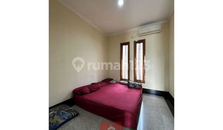 Rumah Bagus Ada Kolam Renang di Antasari Residence Keb Baru, Jakarta