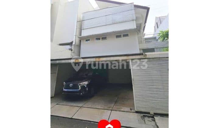 Nice House for Rent with Swimming Pool in Kebayoran Baru, South Jakarta