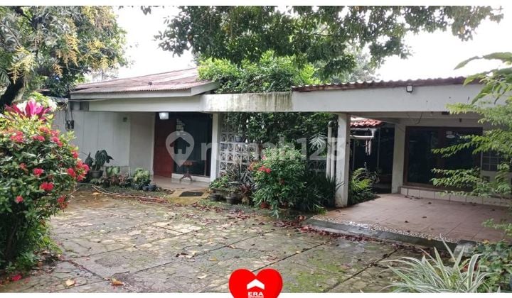 Rumah Tua Hitung Tanah di Karang Pola Jati Padang Jakarta
