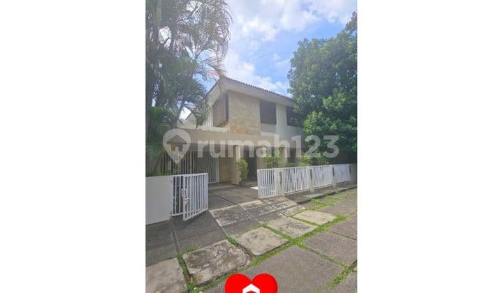 Rental House with Swimming Pool in Kuningan, South Jakarta