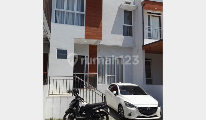 Dijual Rumah Sayap Cikutra Minimalis dan Terawat Sangat Strategis Dekat Kampus