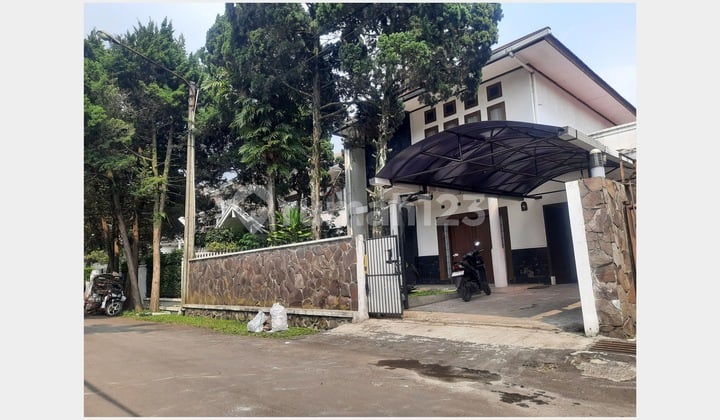 Rumah Setra Sari Semi Furnished Dekat Pintu Tol Pasteur