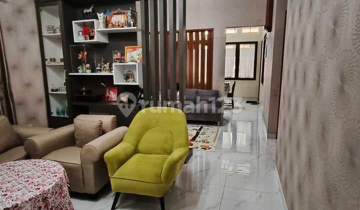 Rumah Sarijadi Minimalis Modern Terawat Lokasi Favorit di Kota Bandung