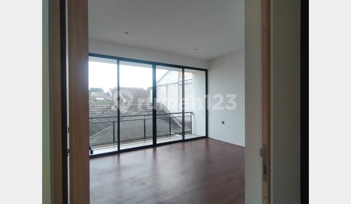 MENARIK!!! Rumah Gede Bage Modern Design - Akses 5 menit ke Summarecon Bandung