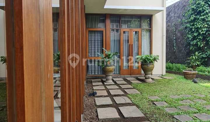 Rumah Modern Dago Samping Jalan Utama - Lokasi Prime Bandung