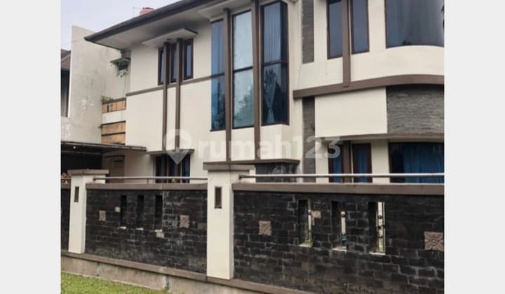 FOR SALE Rumah LUX Batununggal Posisi Hook Strategis Kota Bandung