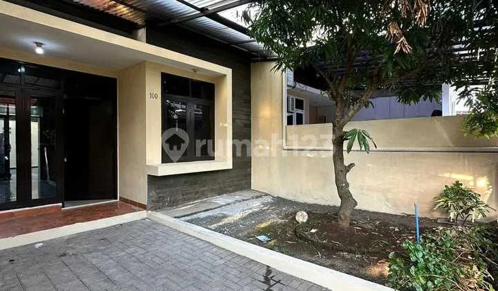 Rumah Minimalis Setra Dago Antapani - Halaman Depan dan Belakang Luas, Dekat Masjid