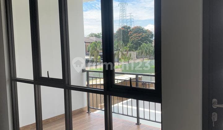 Dijual Rumah Minimalis Modern 3 menit ke Pintu Tol Buah Batu