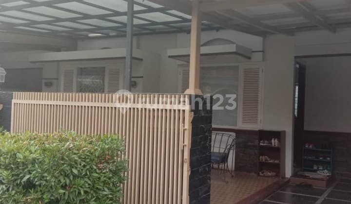 Rumah Komplek Adipura Strategis Dekat KCIC Gedebage Bandung