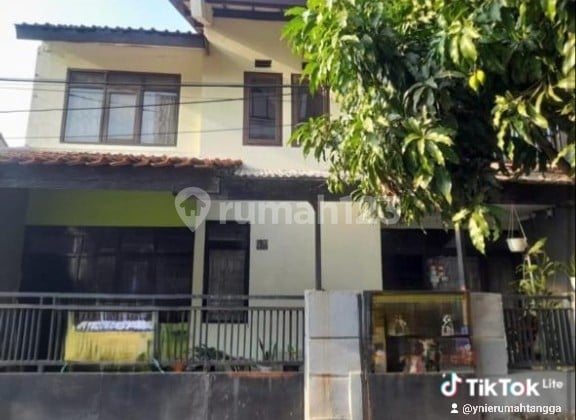 Hot Property!!! Well-Maintained House in Sukamenak Kopo - Close to Miko Mall and Kopo Toll Gate