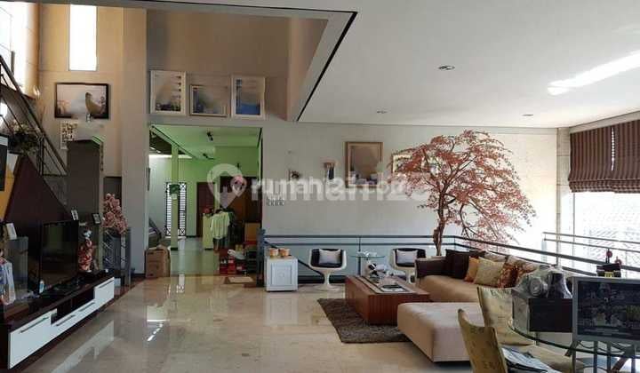 Luxurious 4-Story House in Setraduta, Bandung City