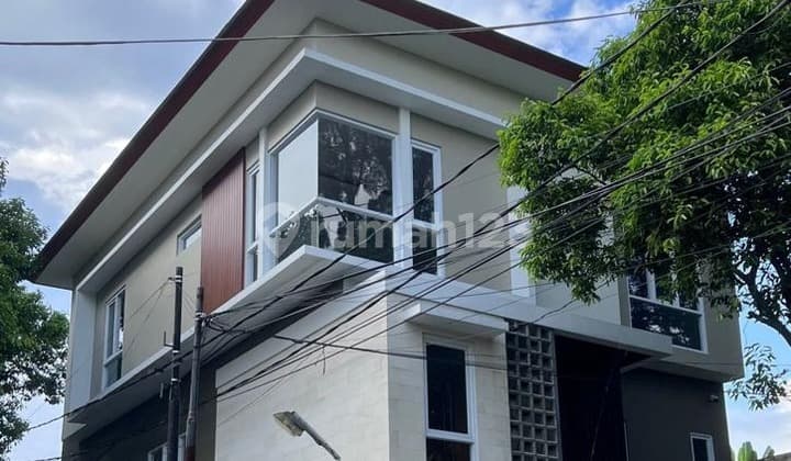 Dijual Rumah Baru Posisi Hoek Cigadung Dago