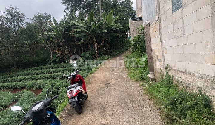 Tanah Kavling Pinggir Jalan di Gerbang Perumahan