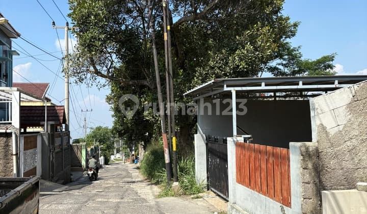 Dijual Ruko Siap Pakai Usaha Pinggir Jalan Jalur Wisata dan Gerbang Perumahan Bsm Babdung Raya Residence