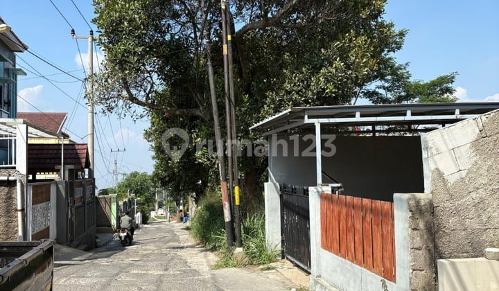 Dijual Ruko Siap Pakai Usaha Pinggir Jalan Jalur Wisata dan Gerbang Perumahan Bsm Babdung Raya Residence