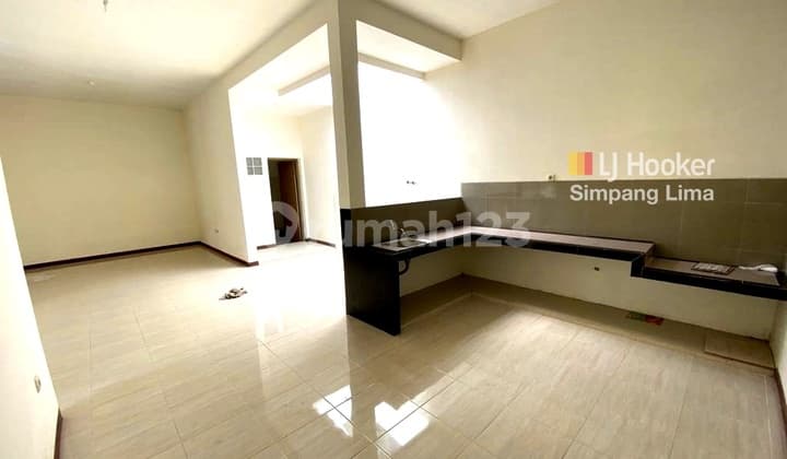 Ready-to-Occupy Midtown House for Sale on Jalan Kapas Genuk 11.805 Rat